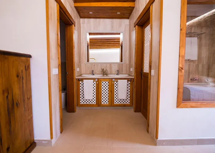 Rural Rosario Martin *